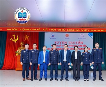 Viện KSND khu vực 5 phối hợp với Trung tâm Trợ giúp Pháp lý thành phố Hà Nội...