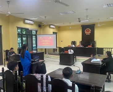 Viện KSND khu vực 5 phối hợp với Tòa án nhân dân khu vực 5 tổ chức phiên tòa...