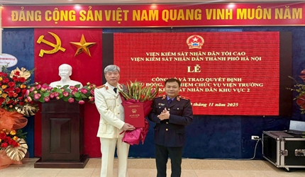 Lễ công bố và trao Quyết định điều động, bổ nhiệm chức vụ Viện trưởng...