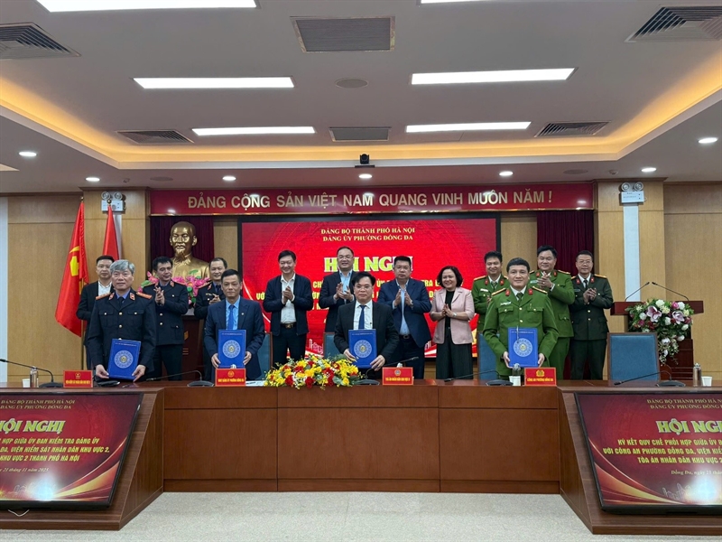 Viện KSND khu vực 2 tham dự Hội nghị ký kết Quy chế phối hợp trong công tác kiểm tra, giám sát và thi hành kỷ luật đảng viên vi phạm thuộc Đảng bộ phường Đống Đa