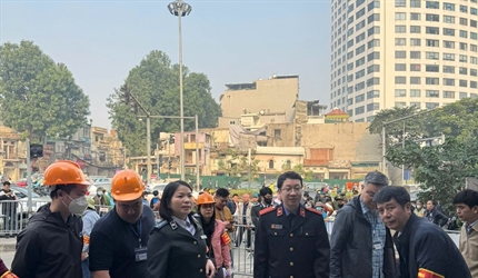 Viện KSND khu vực 1 - thành phố Hà Nội kiểm sát việc cưỡng chế thu hồi...