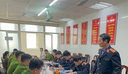 Viện KSND khu vực 12 trực tiếp kiểm sát việc tạm giữ, tạm giam và thi...