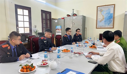 Viện KSND khu vực 4 kiểm sát trực tiếp Phân trại tạm giam Nghĩa Đô, quý...