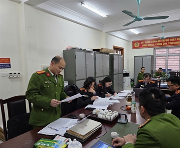 Viện KSND khu vực 9 - Hà Nội trực tiếp kiểm sát việc tiếp nhận, giải quyết...