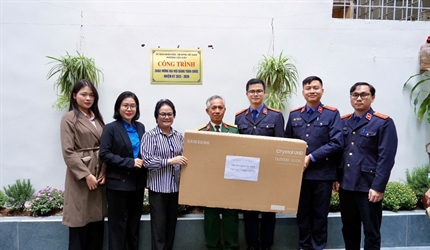 Viện KSND khu vực 4 phối hợp với phường Cầu Giấy tổ chức chương trình...