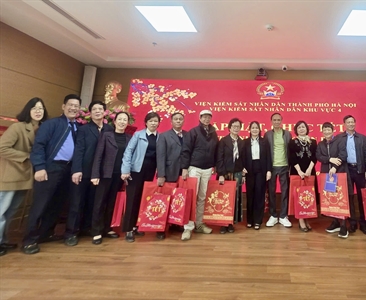 Viện KSND khu vực 4 tổ chức gặp mặt, chúc tết cán bộ hưu trí nhân dịp Xuân...