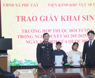 Viện KSND Khu vực 10 - TP Hà Nội đã phối hợp với chính quyền địa phương tổ...