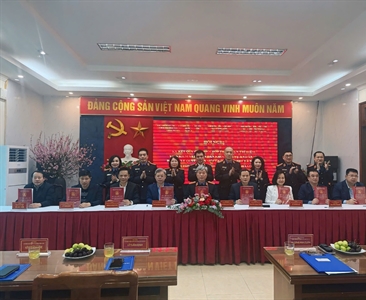 Viện KSND khu vực 2 - Hà Nội ký kết Quy chế phối hợp với UBND 8 phường trên...