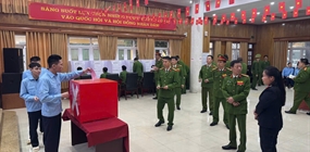 Viện KSND hai cấp thành phố Hà Nội kiểm sát việc...