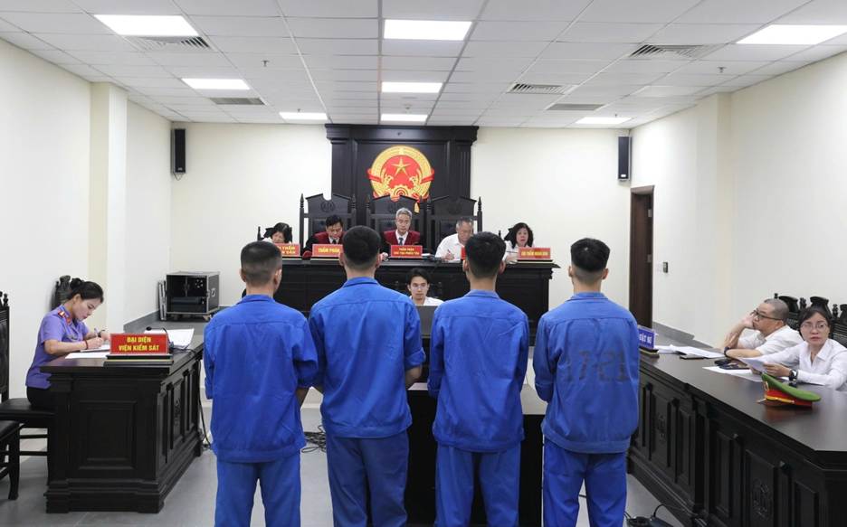 Xét xử nhóm lừa đảo tại “Tam Thái Tử”: Chiếm đoạt hơn 19,4 tỉ đồng, 4 bị cáo lĩnh 56 năm tù