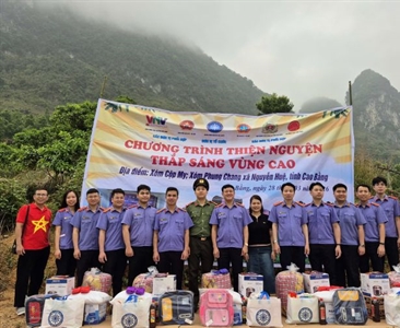 Viện KSND khu vực 5 – Hà Nội phối hợp tham gia hoạt động thiện nguyện tại xã...