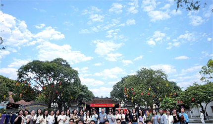 Viện KSND khu vực 1 - Hà Nội tổ chức hoạt động về nguồn, trải nghiệm...