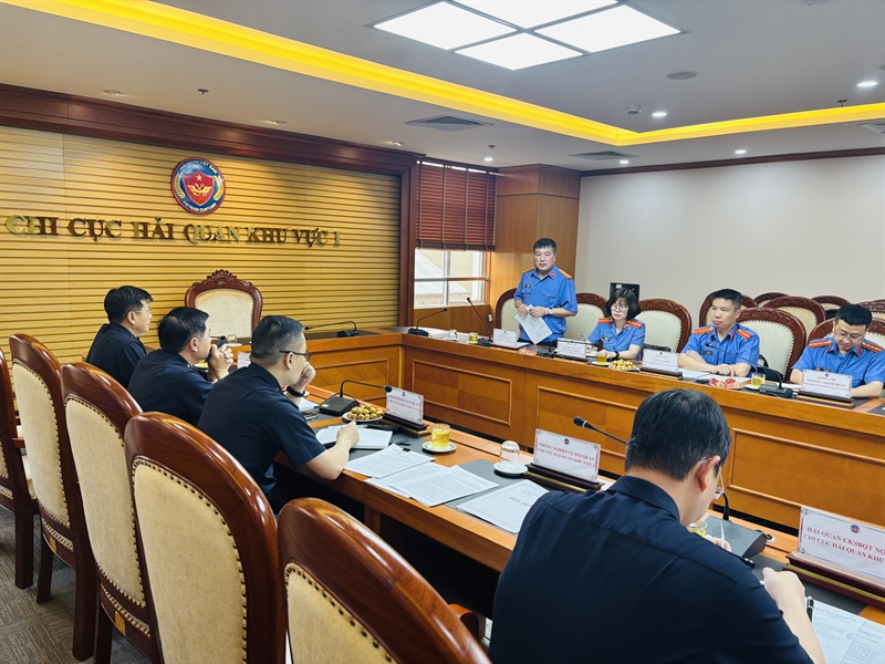 Phòng 3 - VKSND thành phố Hà Nội trực tiếp kiểm sát việc tiếp nhận, giải quyết nguồn tin về tội phạm tại Chi cục Kiểm lâm Hà Nội và Chi cục Hải quan khu vực 1