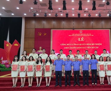 Lễ công bố và trao Quyết định bổ nhiệm chức danh Kiểm sát viên sơ cấp Viện...