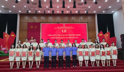 Lễ công bố và trao Quyết định bổ nhiệm chức danh Kiểm sát viên sơ cấp...