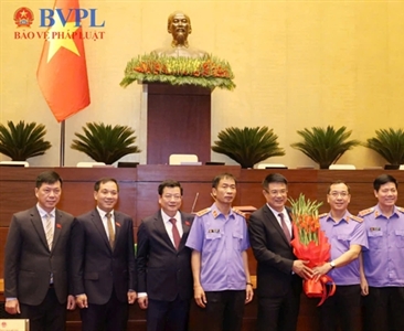 Đồng chí Nguyễn Huy Tiến tiếp tục được Quốc hội tín nhiệm bầu làm Viện...