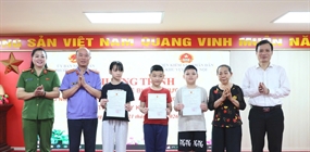 Viện KSND khu vực 6 - Hà Nội phối hợp với UBND phường Dương...