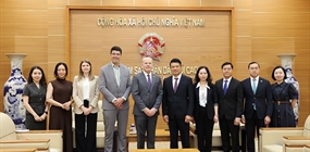 Viện trưởng VKSND tối cao Nguyễn Huy Tiến tiếp Đại sứ Canada...