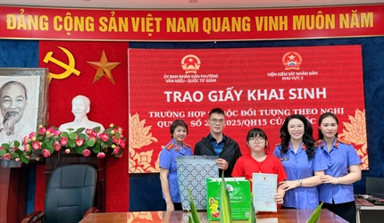 Viện KSND khu vực 2 – Hà Nội bảo vệ quyền được khai sinh cho trẻ em...