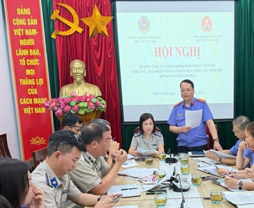 Viện KSND khu vực 7 - Hà Nội phối hợp với Phòng Thi hành án dân sự khu vực 7...