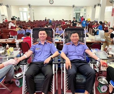 Chi đoàn Viện KSND khu vực 2 tích cực tham gia Ngày hội hiến máu “Nhiệt kế IX”
