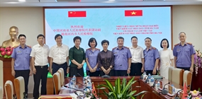 Viện KSND thành phố Hà Nội đón tiếp và làm việc với Đoàn công...