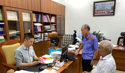 Tấm gương điển hình “Dân vận khéo” trong thực hiện Nghị quyết số...