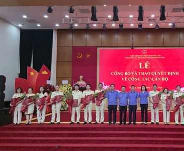 Lễ công bố và trao các Quyết định điều động, bổ nhiệm Lãnh đạo quản lý cấp...
