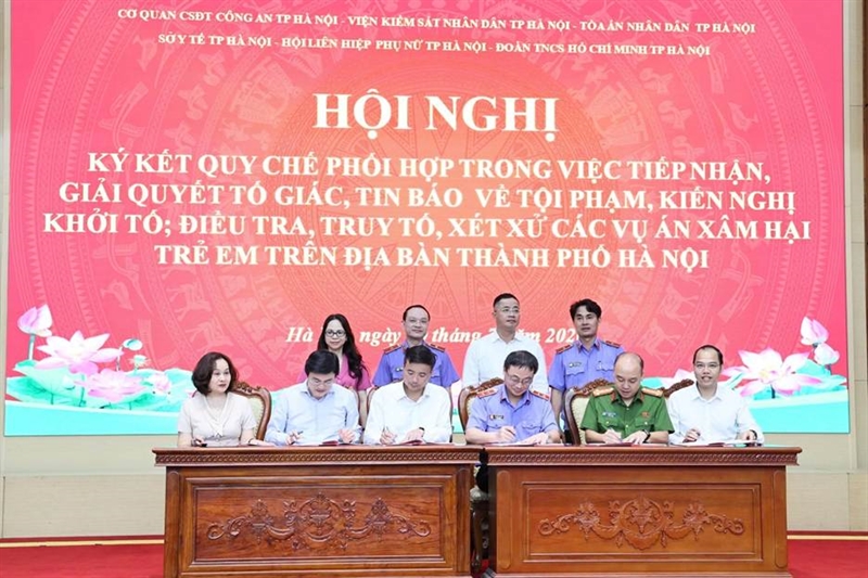 Viện KSND thành phố Hà Nội ký Quy chế phối hợp liên ngành trong việc giải quyết các vụ án xâm hại trẻ em trên địa bàn Thành phố
