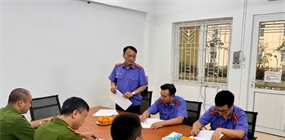 Viện KSND khu vực 3 - Hà Nội trực tiếp kiểm sát việc tạm giữ,...