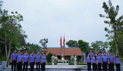 Chi đoàn Viện KSND Khu vực 3 – Hà Nội  tổ chức dâng hương tri ân các...