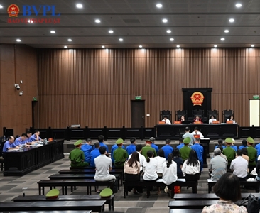 Cựu Thứ trưởng Nguyễn Bá Hoan và đồng phạm hầu tòa vụ nhận hối lộ hơn 30 tỉ đồng