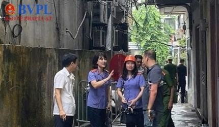 VKSND khu vực 1, TP Hà Nội kiểm sát hiện trường vụ cháy khiến 5 người...
