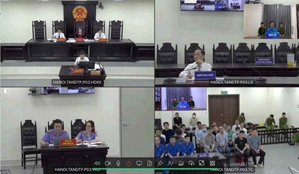 TAND thành phố Hà Nội xét xử 31 bị cáo trong vụ án đánh bạc  trực tuyến...