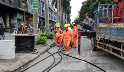 UBND Thành phố Hà Nội chỉ đạo khắc phục hậu quả cháy tại chung cư Xa La