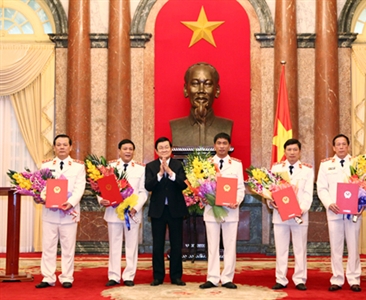 Kiểm sát viên Viện kiểm sát nhân dân tối cao tuyệt đối trung thành với Tổ...