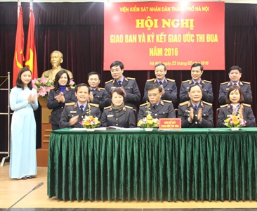Các đơn vị ngành Kiểm sát Thủ đô ký kết giao ước Thi đua năm 2016
