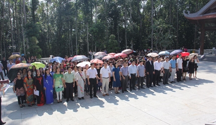 Chương trình kỷ niệm 86 năm ngày thành lập Hội liên hiệp phụ nữ  Việt...