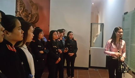 Đoàn thanh niên Viện kiểm sát NDTP Hà Nội tổ chức chương trình dâng...