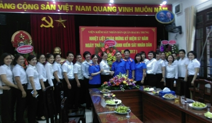 VIỆN KSND QUẬN HAI BÀ TRƯNG CHÀO MỪNG KỶ NIỆM 57 NĂM  NGÀY THÀNH LẬP...